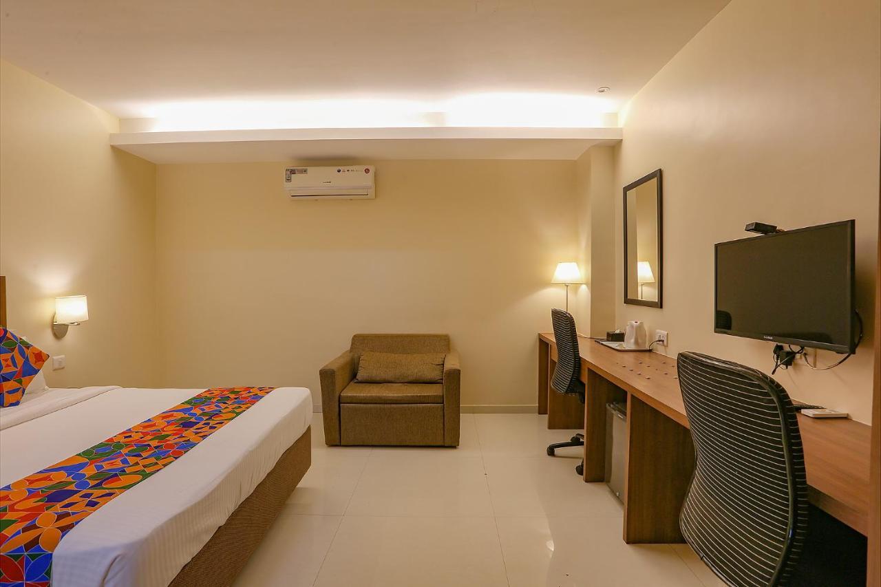 Fabhotel Royal International Bombay Exterior foto